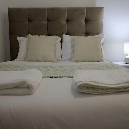 Ensuite With Kitchen Stunning Double-Bed Room In Zone 2 London Luaran gambar