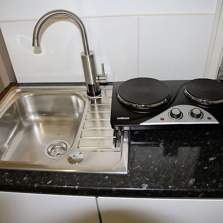 Ensuite With Kitchen Stunning Double-Bed Room In Zone 2 London Luaran gambar
